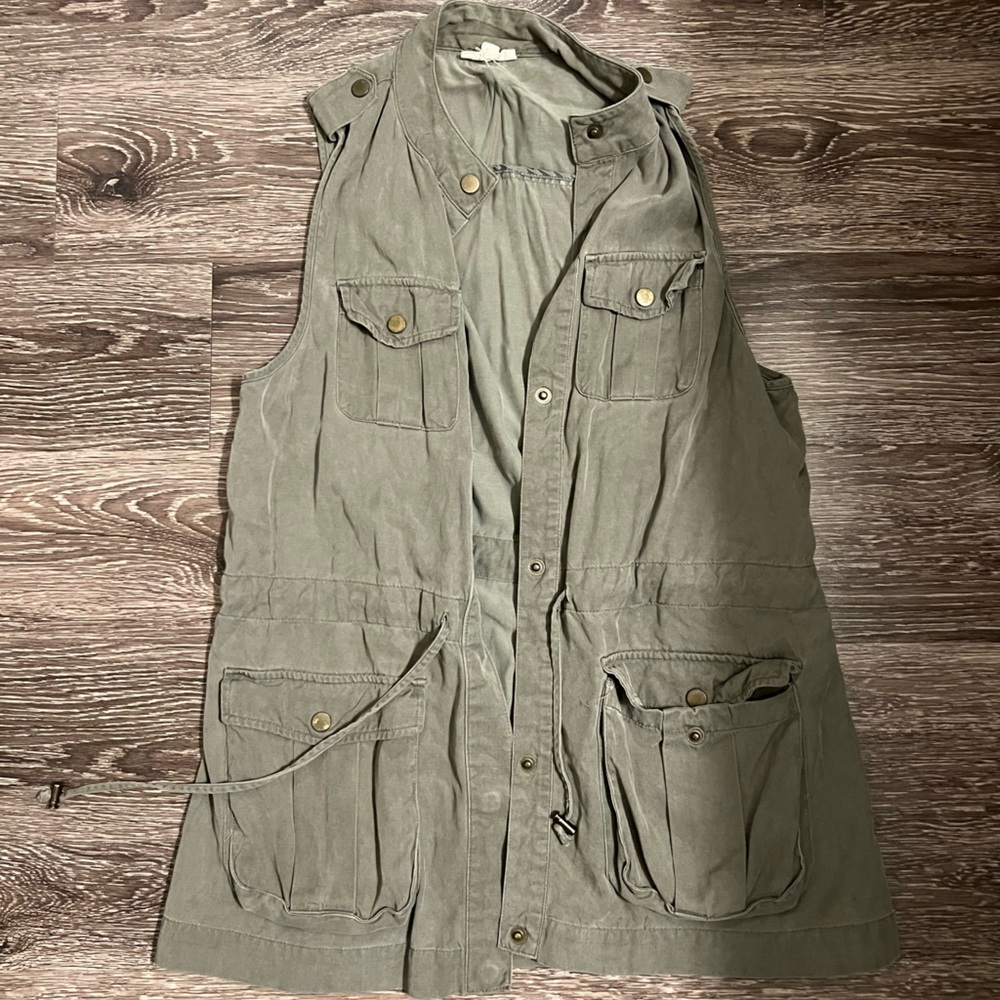 Maison Jules button up vest